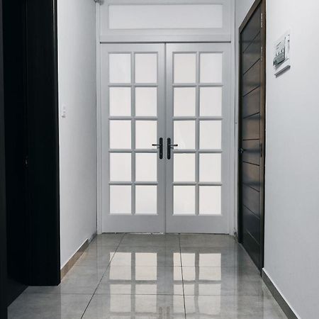 Fairwinds - Double Room With Ensuite - Luqa Airport - Self Check In & Out Available 외부 사진
